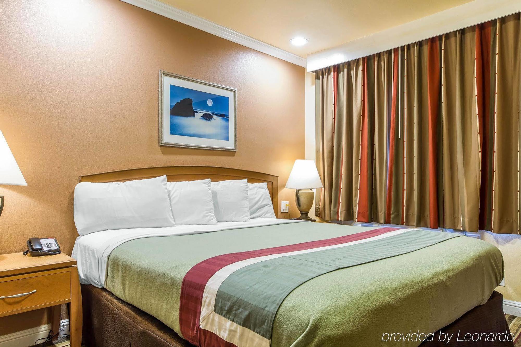 Rodeway Inn & Suites Near The Coliseum & Arena Oakland Kültér fotó