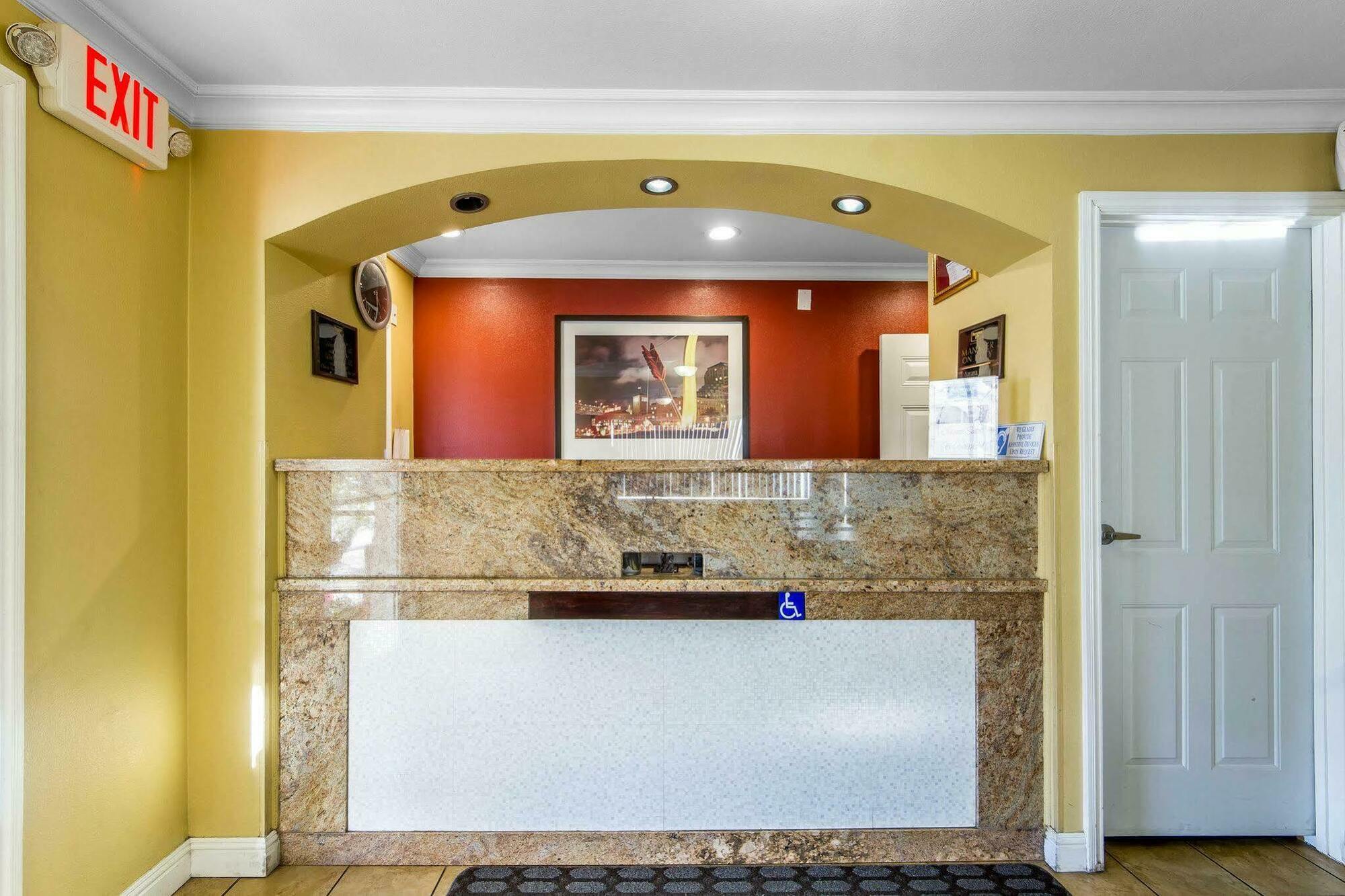 Rodeway Inn & Suites Near The Coliseum & Arena Oakland Kültér fotó