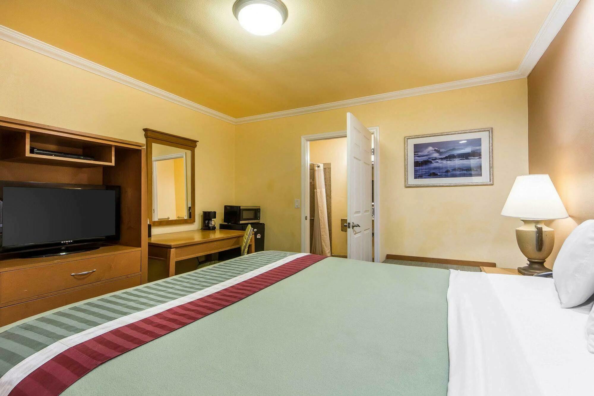 Rodeway Inn & Suites Near The Coliseum & Arena Oakland Kültér fotó