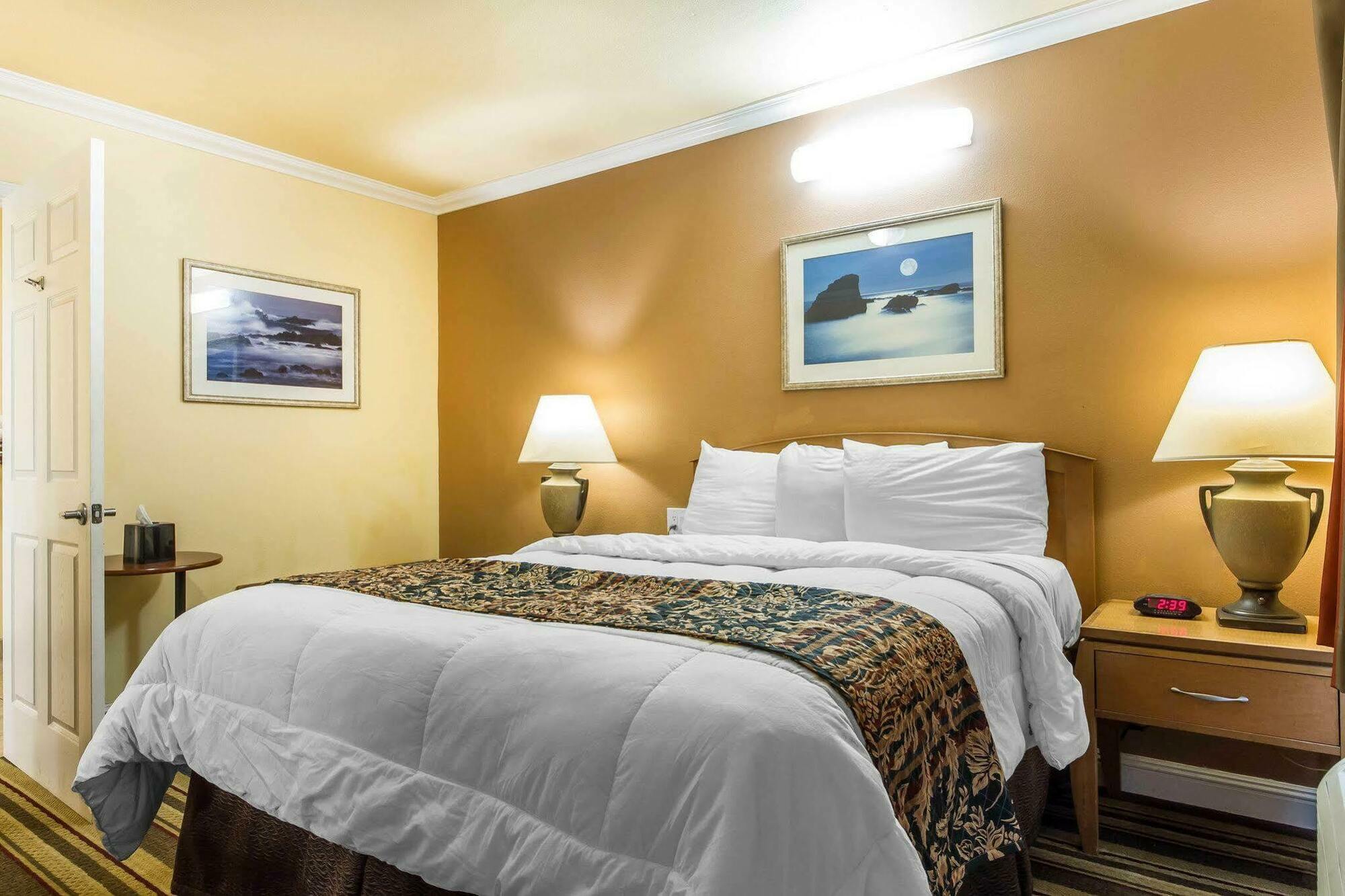 Rodeway Inn & Suites Near The Coliseum & Arena Oakland Kültér fotó