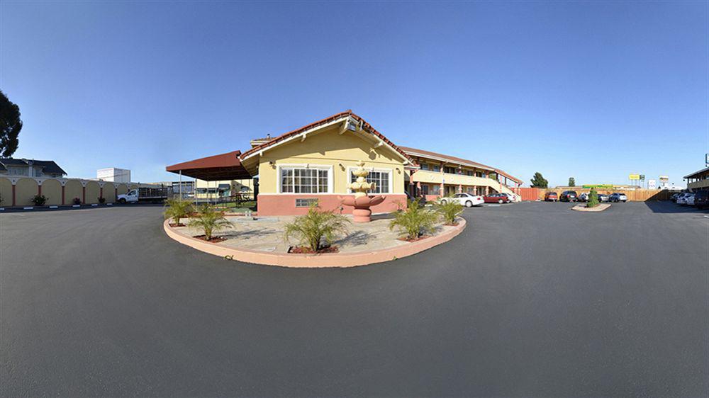 Rodeway Inn & Suites Near The Coliseum & Arena Oakland Kültér fotó